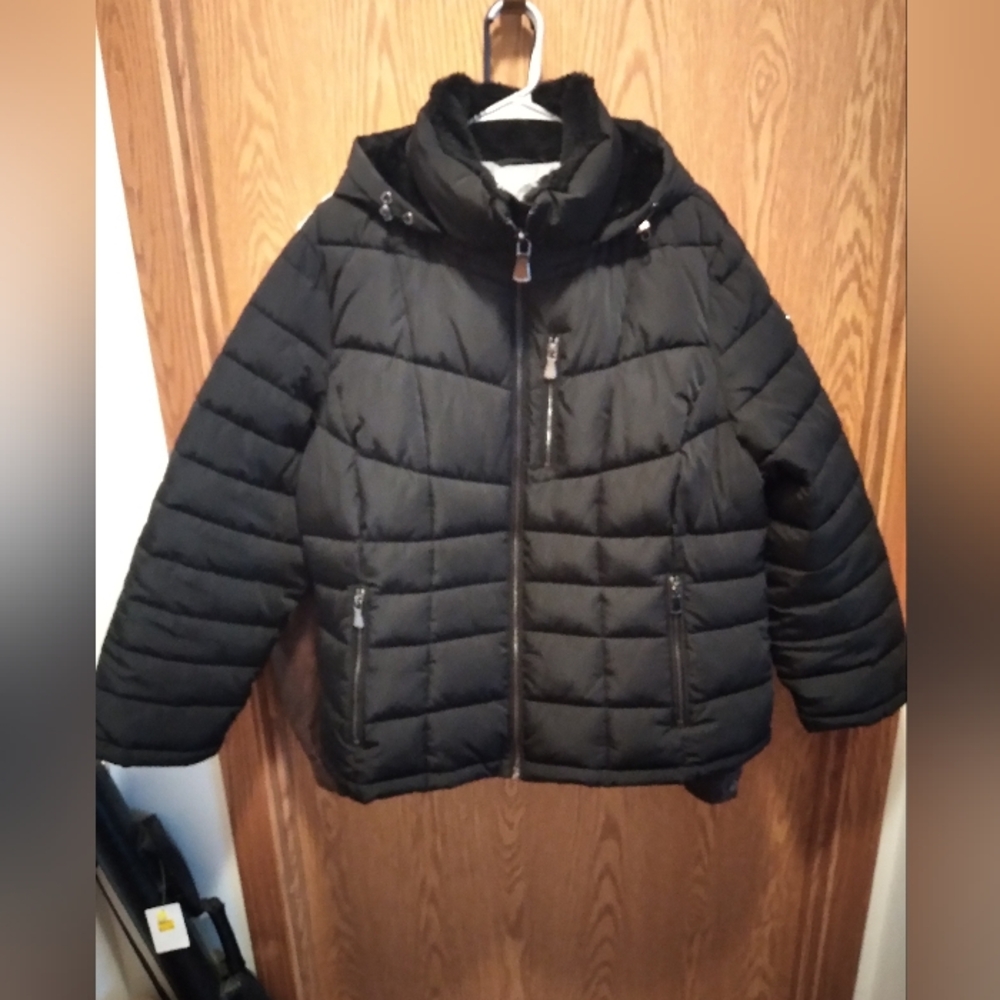 Cozy Black Hooded Puffer Jacket Calvin Klien Xxl